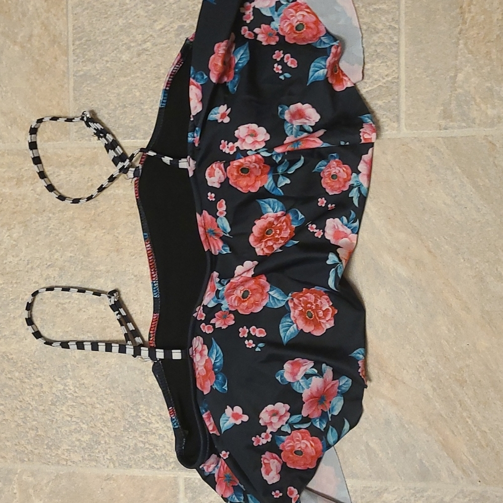 Floral black Top only large